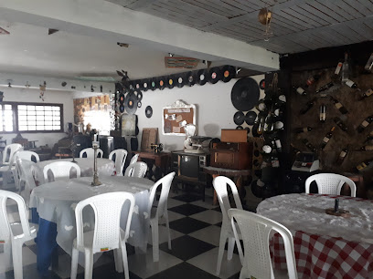 Restaurante y Pescadería el anticuario - a 2-129, Cl. 1 #2-1, Choachí, Cundinamarca, Colombia