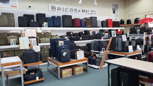 Shopping Mall «Vacaville Premium Outlets», reviews and photos, 321 Nut Tree Rd, Vacaville, CA 95687, USA