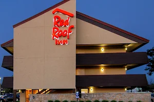 Red Roof Inn Toledo - University image