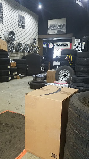 Sucher Tire Services image 10