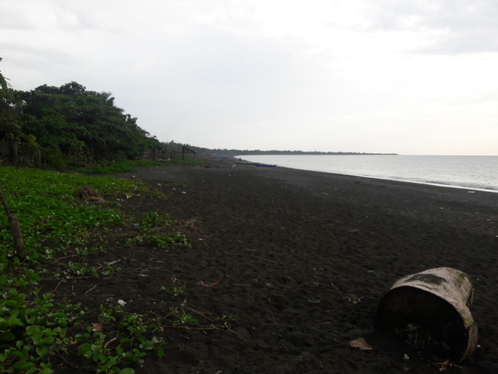 Foto de Barangay Beach com água turquesa superfície