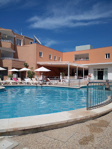 Hotel Xaloc Playa Carrer Major, 21, 07713 Punta Prima, Illes Balears, España