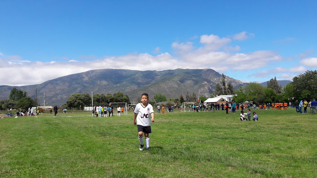 Cancha Chiñigüe Los Quilos - Campo de fútbol