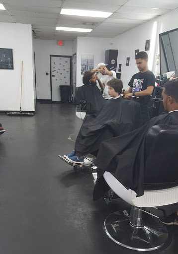 Barber Shop «Mr.Fades Barbershop unisex», reviews and photos, 7748 Palm River Rd, Tampa, FL 33619, USA