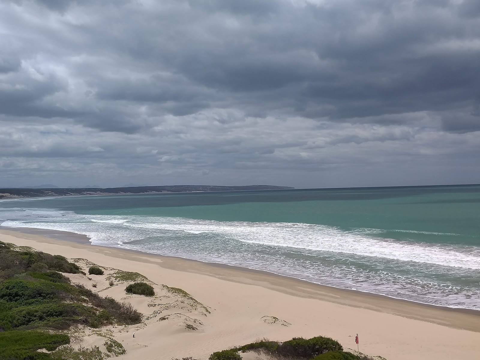 Boggoms Bay beach'in fotoğrafı çok temiz temizlik seviyesi ile