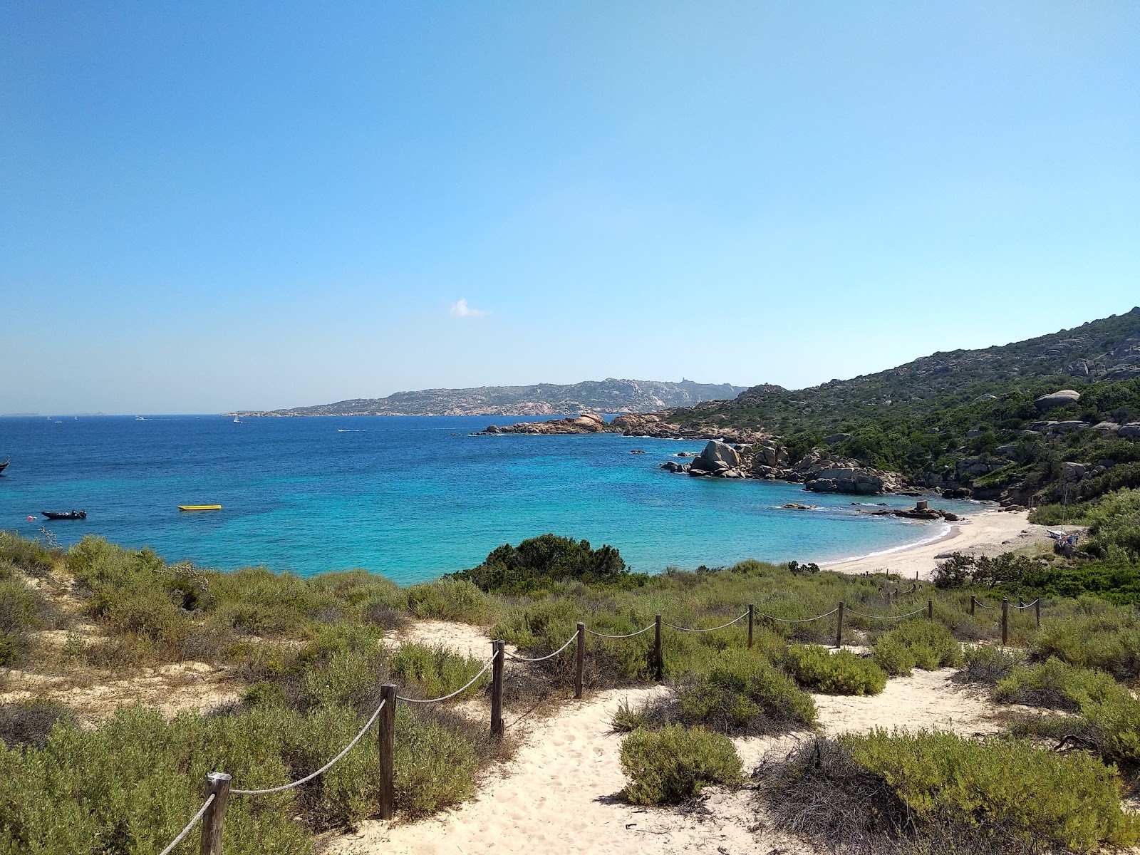 Φωτογραφία του Cala di Trana και το όμορφο τοπίο του