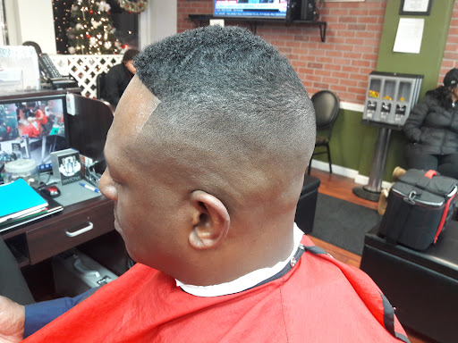 Barber Shop «Showcase Barbershop», reviews and photos, 727 Sumner Ave, Springfield, MA 01108, USA