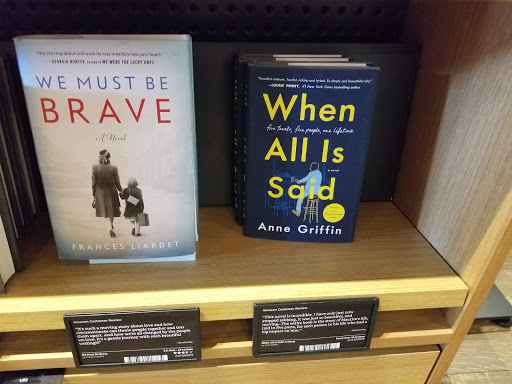 Electronics Store «Amazon Books», reviews and photos, 246 Legacy Pl, Dedham, MA 02026, USA