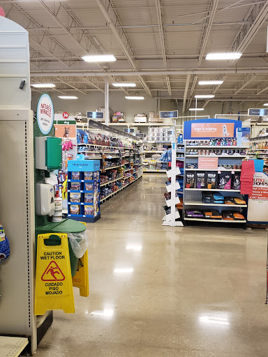 Pet Supply Store «PetSmart», reviews and photos, 159 N Weber Rd, Bolingbrook, IL 60490, USA