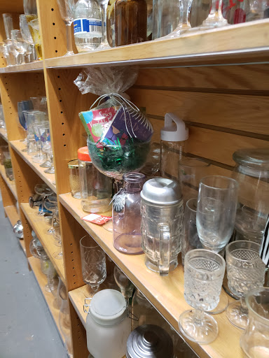Thrift Store «All you need is thrift», reviews and photos, 148 W Hoffman Ave, Lindenhurst, NY 11757, USA