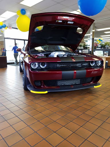 Car Dealer «Vann Dodge Chrysler Jeep», reviews and photos, 899 S Delsea Dr, Vineland, NJ 08360, USA