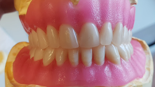 Lomax Dental Laboratory Ltd