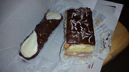 Candy Store «Morrone Pastry Shop & Cafe», reviews and photos, 2349 Arthur Ave, Bronx, NY 10458, USA