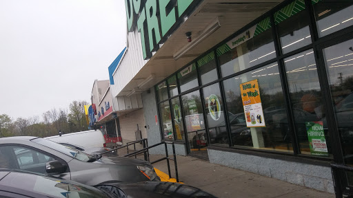 Dollar Store «Dollar Tree», reviews and photos, 452 Mt Pleasant St, New Bedford, MA 02746, USA