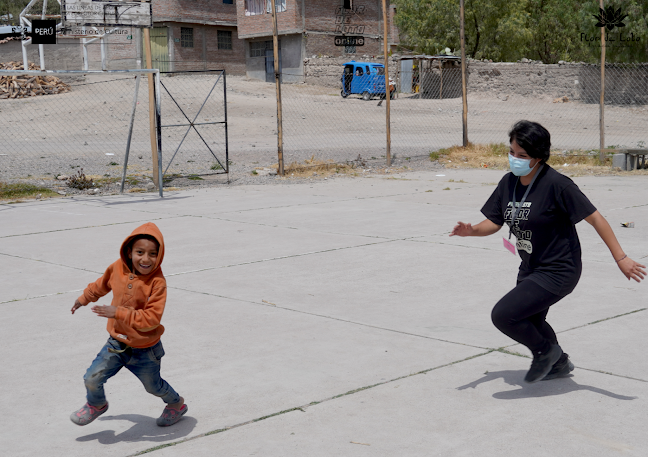 Opinii despre Escuela de danza "Flor de Loto" în Ayacucho - Escuela de danza
