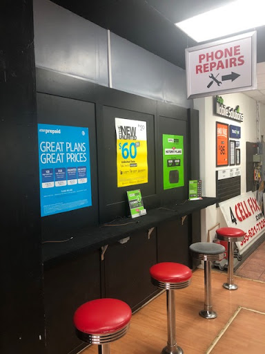 Cell Phone Store «4 CellFix Inc.-Miami Garden», reviews and photos, 18561 NW 27th Ave, Opa-locka, FL 33056, USA