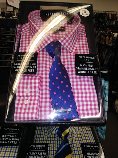 Clothing Store «K&G Fashion Superstore», reviews and photos, 22688 Michigan Ave, Dearborn, MI 48124, USA