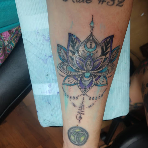 Tattoo Shop «Studio One Tattoo», reviews and photos, 234 Chester Pike, Norwood, PA 19074, USA