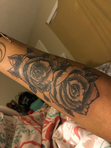 Tattoo Shop «Hollyweird Tattoos», reviews and photos, 569 GA-138, Jonesboro, GA 30236, USA