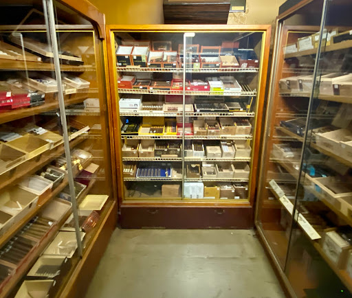 Cigar Shop «Olde Towne Tobacconist», reviews and photos, 719 Caroline St, Fredericksburg, VA 22401, USA