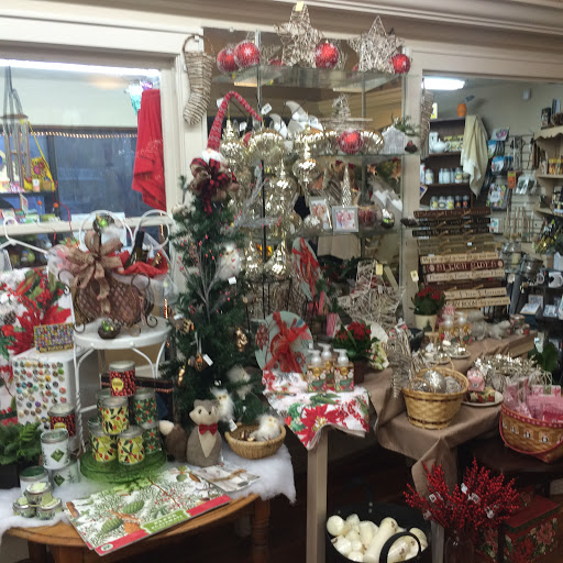 Florist «Petals & Vines», reviews and photos, 410 Main St E, Monmouth, OR 97361, USA