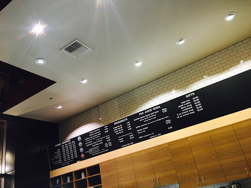 Donut Shop «Top Pot Doughnuts», reviews and photos, 2124 5th Ave, Seattle, WA 98121, USA