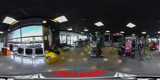 Car Dealer «MINI of Ontario», reviews and photos, 1251 Auto Center Dr, Ontario, CA 91761, USA