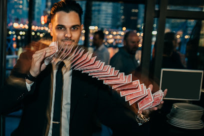 Sydney Magician Marcus Luc - Professional Magician & Magic Show Hire