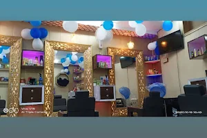 Shahrukh Hair Studio Unisex Salon.. image