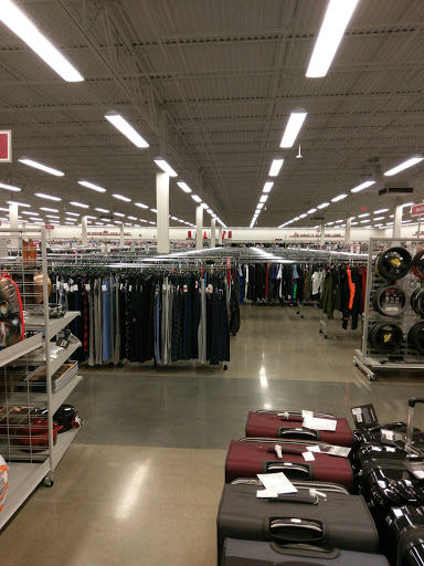 Clothing Store «Burlington Coat Factory», reviews and photos, 3475 Westdale Dr SW, Cedar Rapids, IA 52404, USA