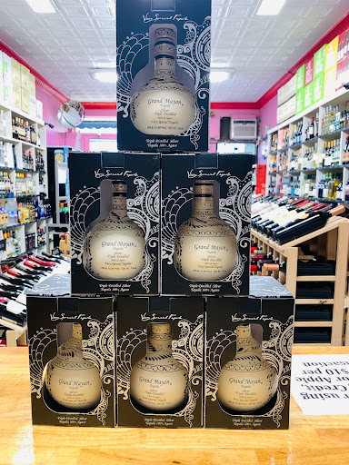 Liquor Store «Carhart Wines & Liquors», reviews and photos, 343 Mamaroneck Ave, White Plains, NY 10605, USA