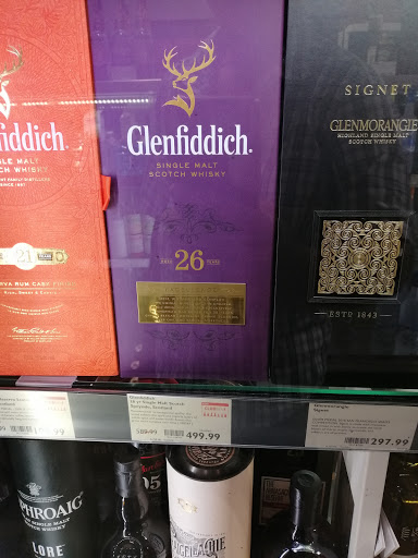 Wine Store «BevMo!», reviews and photos, 2595 Iron Point Rd, Folsom, CA 95630, USA