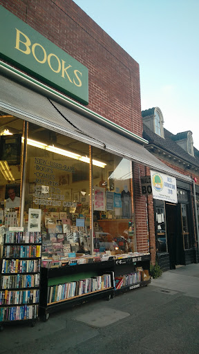 Book Store «Walden Pond Bookstore», reviews and photos, 3316 Grand Ave, Oakland, CA 94610, USA