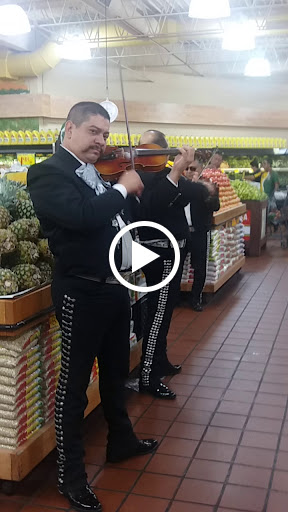 Mexican Grocery Store «Fiesta Market», reviews and photos, 939 E Irving Park Rd, Streamwood, IL 60107, USA