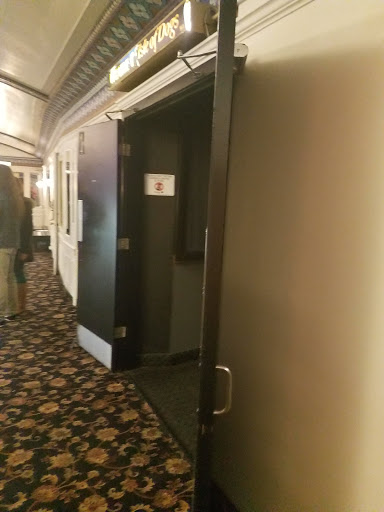 Movie Theater «Cedar Lee Theatre», reviews and photos, 2163 Lee Rd, Cleveland Heights, OH 44118, USA