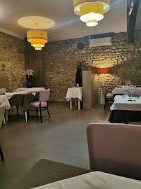 Atmosphère du Restaurant français Le Mas De Berianne...Restaurant à Les Tourrettes - n°11