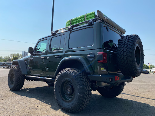 Auto Parts Store «Newberg Dodge Jeep Chrysler Ram», reviews and photos, 2809 Portland Rd, Newberg, OR 97132, USA