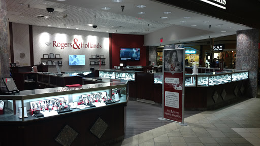 Shopping Mall «College Mall», reviews and photos, 2894 E 3rd St, Bloomington, IN 47401, USA