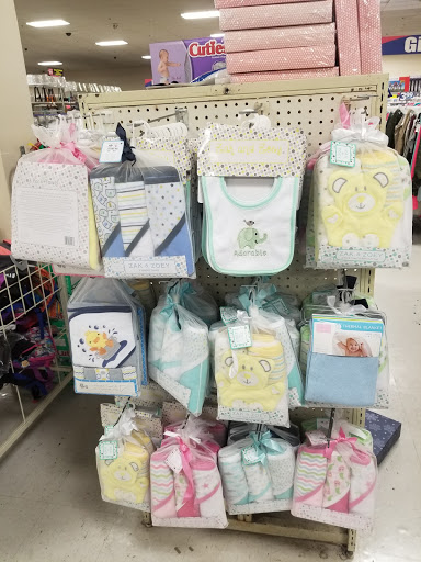 Discount Store «Roses», reviews and photos, 501 Adams Ave, Philadelphia, PA 19120, USA