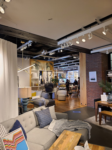 Shopping Mall «North & Sheffield Commons», reviews and photos, 1000 W North Ave, Chicago, IL 60642, USA