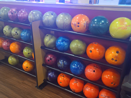 Bowling Alley «North Bowl Lanes», reviews and photos, 71 E Washington St, North Attleborough, MA 02760, USA
