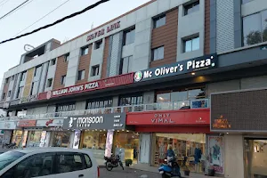 Mc Oliver's Pizza image