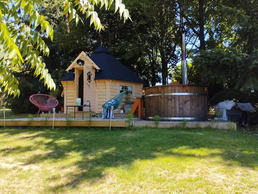 Tiny house dans jardin à Vernoux-en-Gâtine