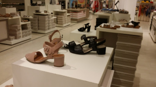 Läden, um Stilettos zu kaufen Mannheim