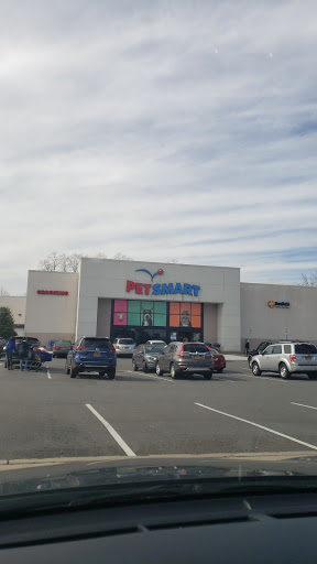 Pet Supply Store «PetSmart», reviews and photos, 2458 Central Park Ave, Yonkers, NY 10710, USA