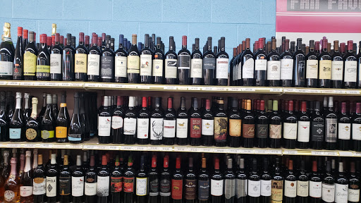 Liquor Store «Westmont Liquors», reviews and photos, 310 Ogden Ave, Westmont, IL 60559, USA