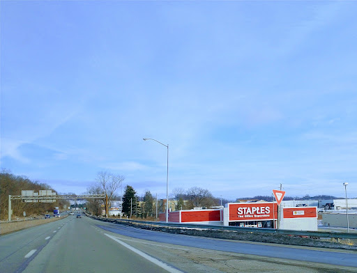 Office Supply Store «Staples», reviews and photos, 800 Rostraver Rd, Belle Vernon, PA 15012, USA