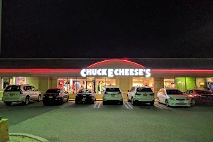 Chuck E. Cheese image