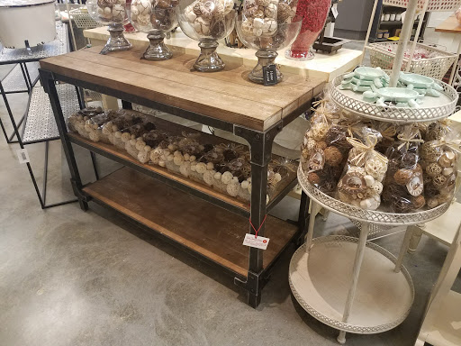 Shopping Mall «Calhoun Outlet Marketplace», reviews and photos, 455 Belwood Rd, Calhoun, GA 30701, USA