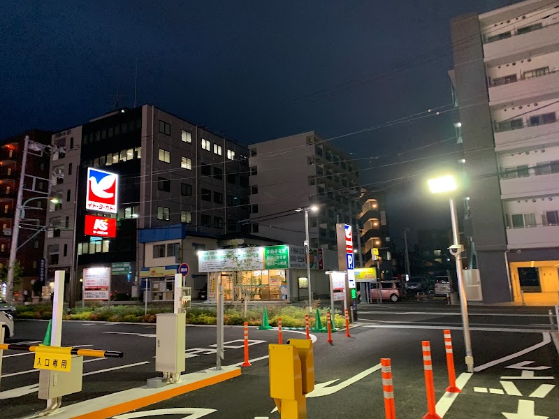 ヨークフーズ厚木店第1駐車場